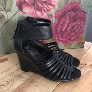 Aerosoles Heelrest Black Wedges